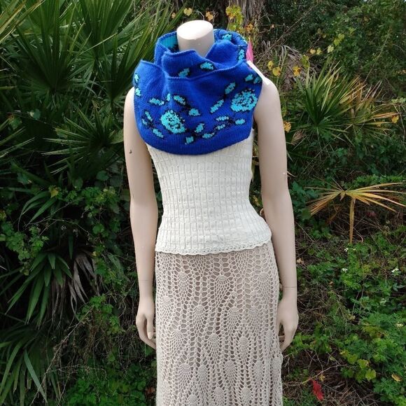 NWT Betsy Johnson Blue & Mint Floral Infinity Scarf - Picture 11 of 12